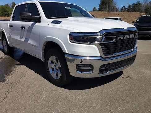 Used 2025 RAM 1500 Big Horn image 13