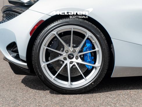 New 2026 McLaren 750S RWD image 29