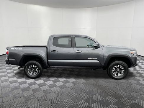 Used 2021 Toyota Tacoma TRD Off-Road w/ Technology Package image 7