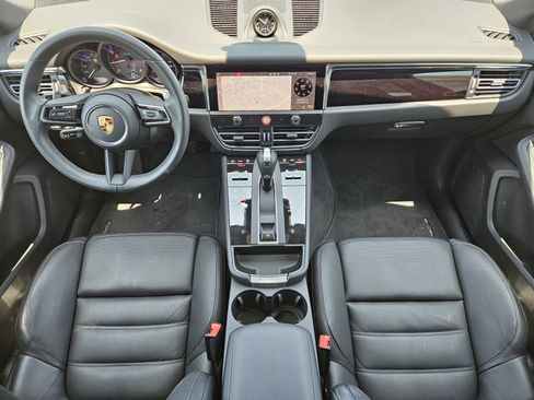 Certified 2026 Porsche Macan AWD/4WD image 24