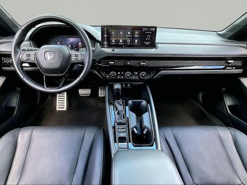 Used 2023 Honda Accord Sport image 8