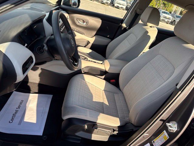 Used 2023 Honda HR-V LX image 11