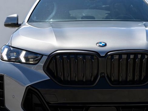 Certified 2024 BMW X6 xDrive40i w/ M Sport Professional Package AWD/4WD image 9