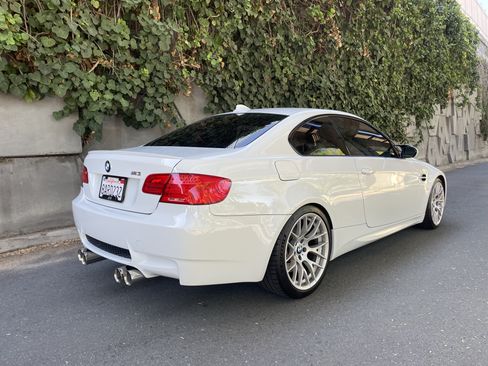 Used 2013 BMW M3 Coupe RWD image 2