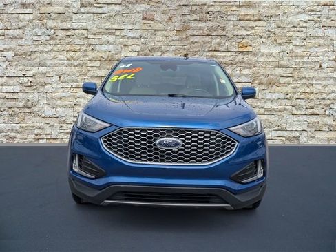 Used 2023 Ford Edge SEL w/ Convenience Package AWD/4WD image 3