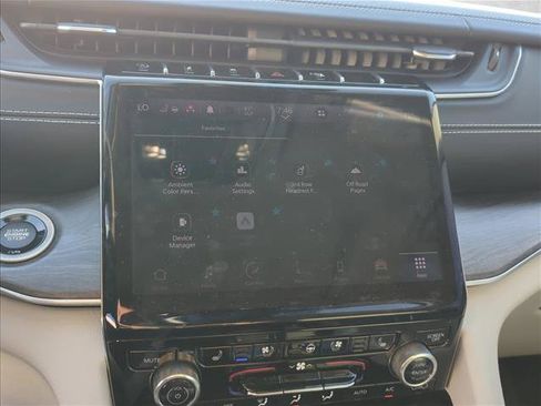 Used 2022 Jeep Grand Cherokee L Overland AWD/4WD image 18