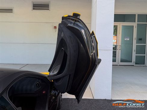 Used 2019 McLaren 600LT RWD image 35