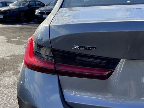 Used 2025 BMW 330i xDrive Sedan w/ Convenience Package image 30