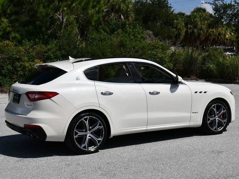 Used 2019 Maserati Levante S GranSport AWD/4WD image 32