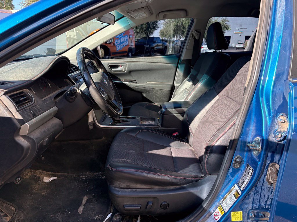 Used 2017 Toyota Camry SE FWD image 8