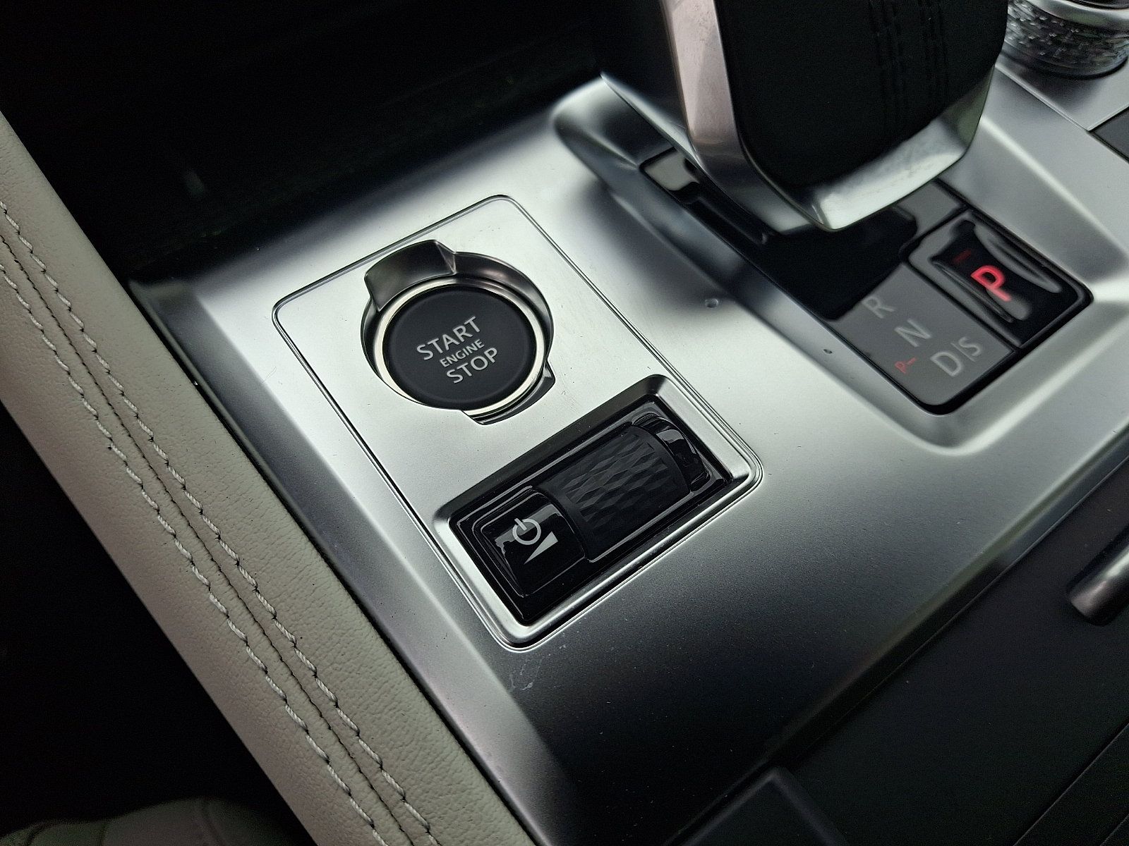 New 2026 Jaguar F-PACE R-Dynamic S AWD/4WD image 19