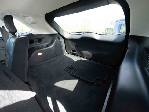 Used 2024 Ford Edge Titanium AWD/4WD image 24