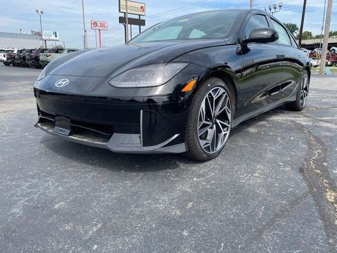 New 2024 Hyundai Ioniq 6 Limited image 3