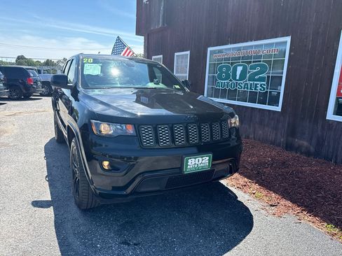 Used 2020 Jeep Grand Cherokee Altitude AWD/4WD image 2