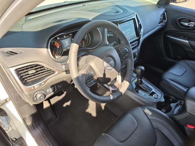 Certified 2022 Jeep Cherokee Limited w/ Elite Package AWD/4WD image 10