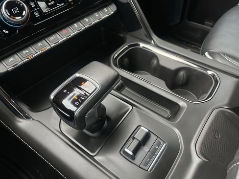 Used 2022 GMC Sierra 1500 AT4X image 16