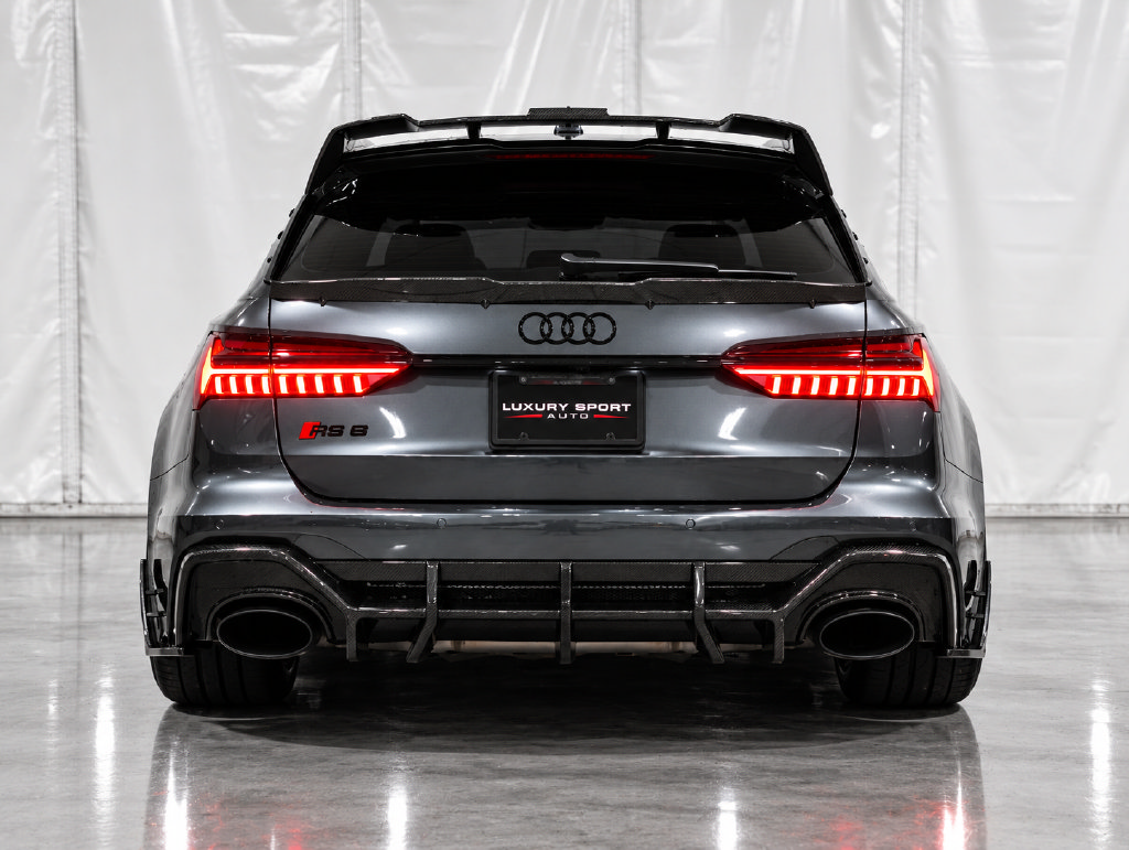 Used 2023 Audi RS 6 AWD/4WD image 4