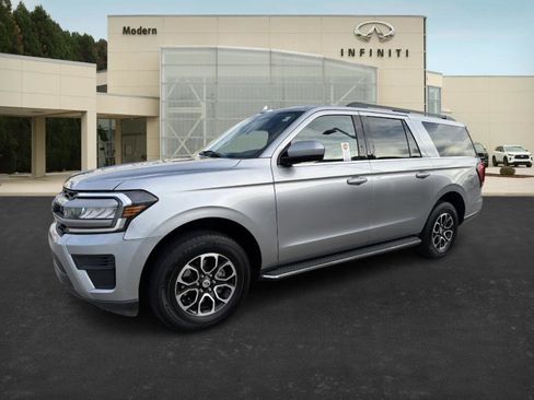 Used 2023 Ford Expedition Max XLT image 1
