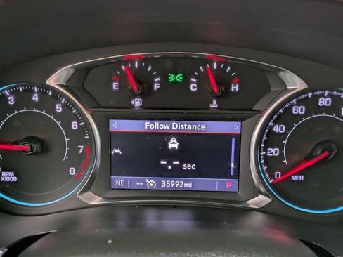 Used 2023 Chevrolet Traverse LT AWD/4WD image 30