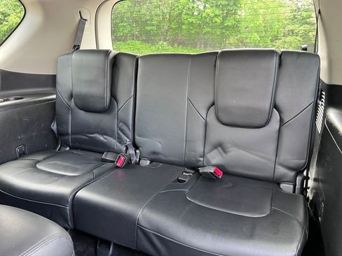 Used 2024 Nissan Armada SL w/ Captain's Chairs Package AWD/4WD image 7