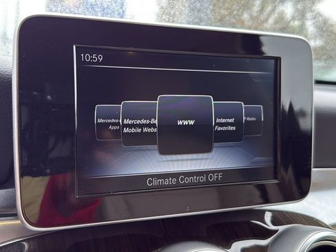 Used 2016 Mercedes-Benz GLC 300 image 33