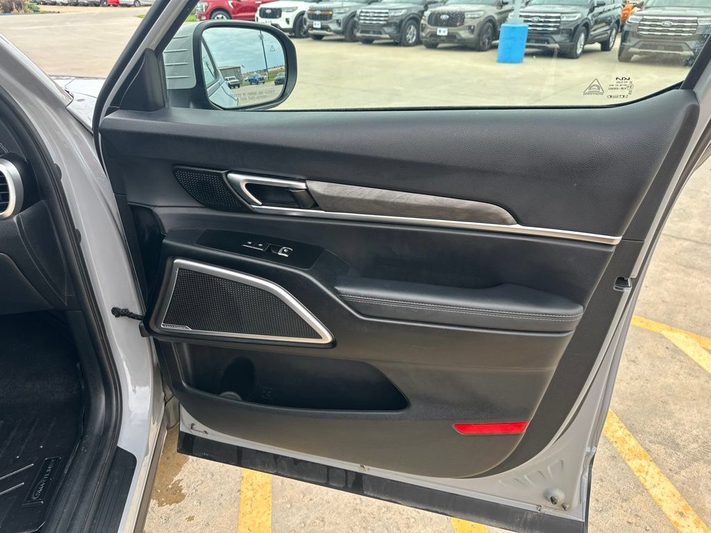 Used 2024 Kia Telluride EX X-Line AWD/4WD image 34