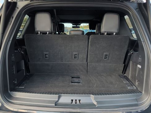 Used 2023 Ford Expedition Platinum AWD/4WD image 28
