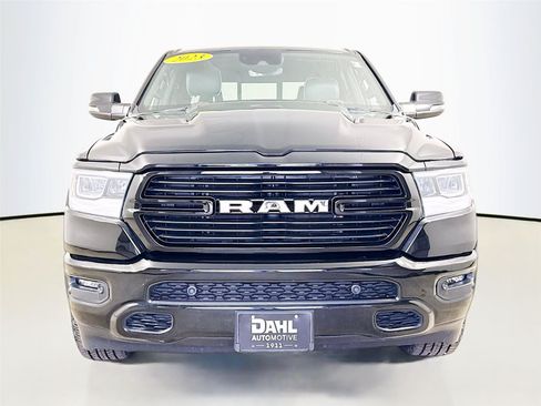 Used 2023 RAM 1500 Laramie AWD/4WD image 3