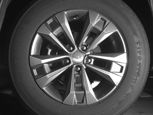 Used 2025 Chevrolet Equinox LT FWD image 17