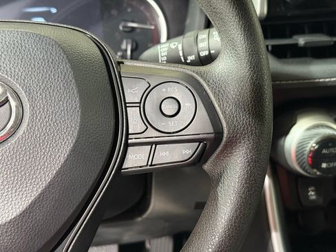 Certified 2025 Toyota RAV4 XLE AWD/4WD image 24
