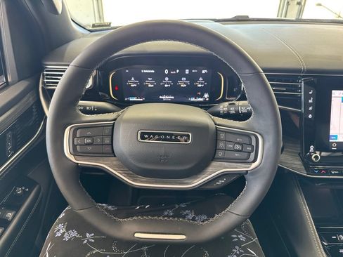 Used 2024 Jeep Wagoneer Series II w/ Convenience Group I AWD/4WD image 22