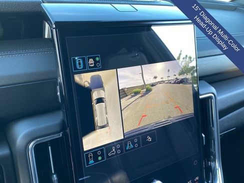 Used 2025 GMC Yukon Denali w/ Sun & Power Step Package AWD/4WD image 33