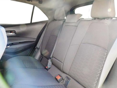 Used 2020 Toyota Corolla SE image 24