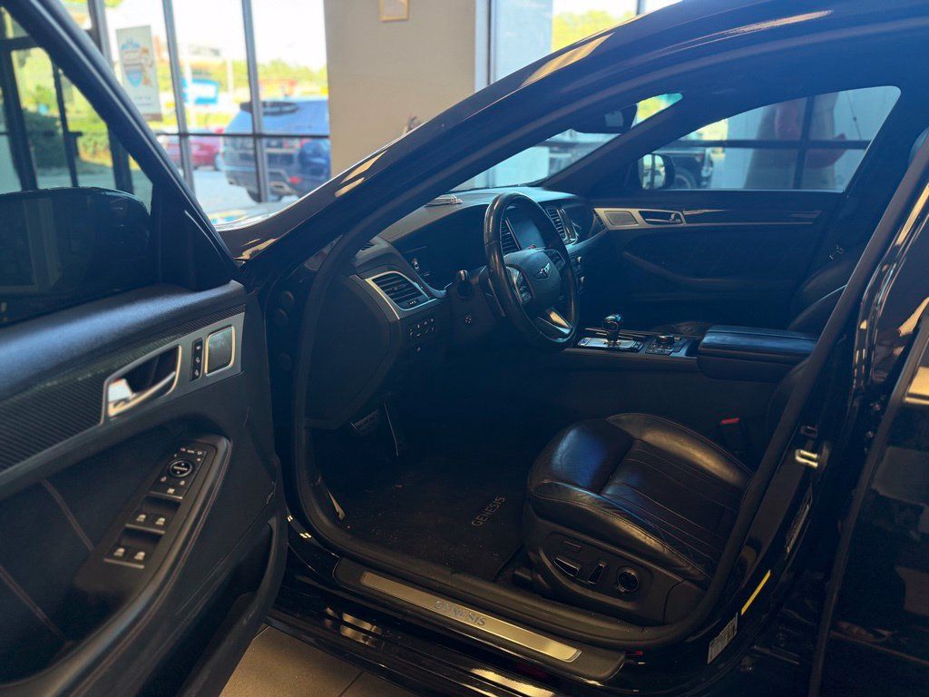 Used 2018 Genesis G80 3.3T Sport RWD image 6