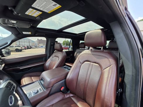 Used 2022 Ford Expedition Limited AWD/4WD image 22