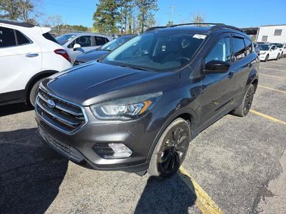 Used 2017 Ford Escape SE w/ SE Sport Appearance Package