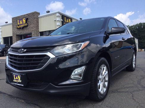 Used 2020 Chevrolet Equinox LT AWD/4WD image 2