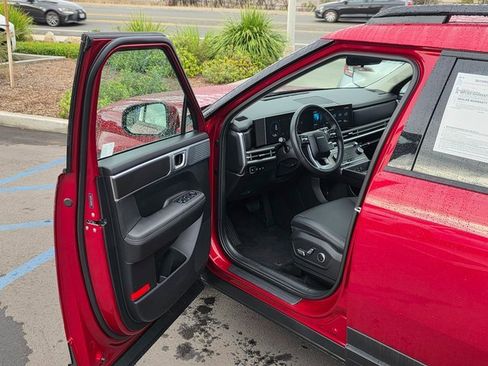 Used 2025 Hyundai Santa Fe SEL image 36