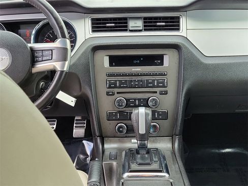 Used 2014 Ford Mustang Premium image 12
