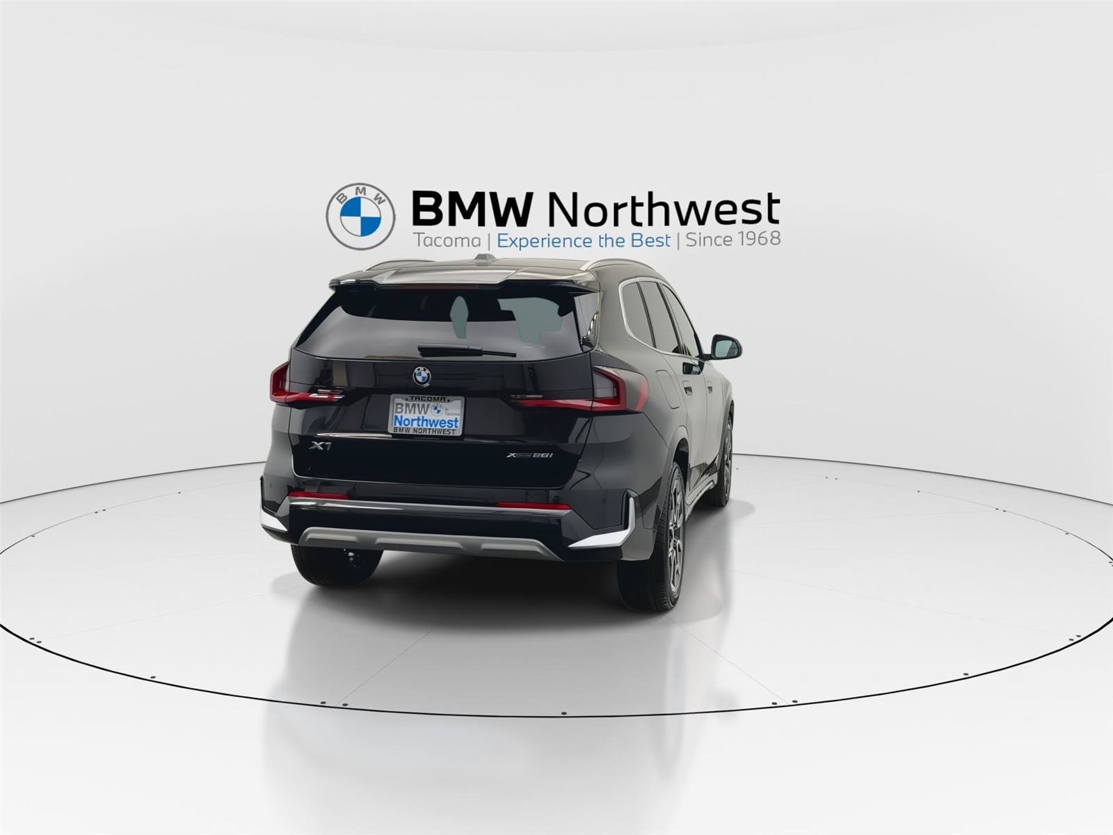 Used 2026 BMW X1 xDrive28i w/ Convenience Package AWD/4WD image 2