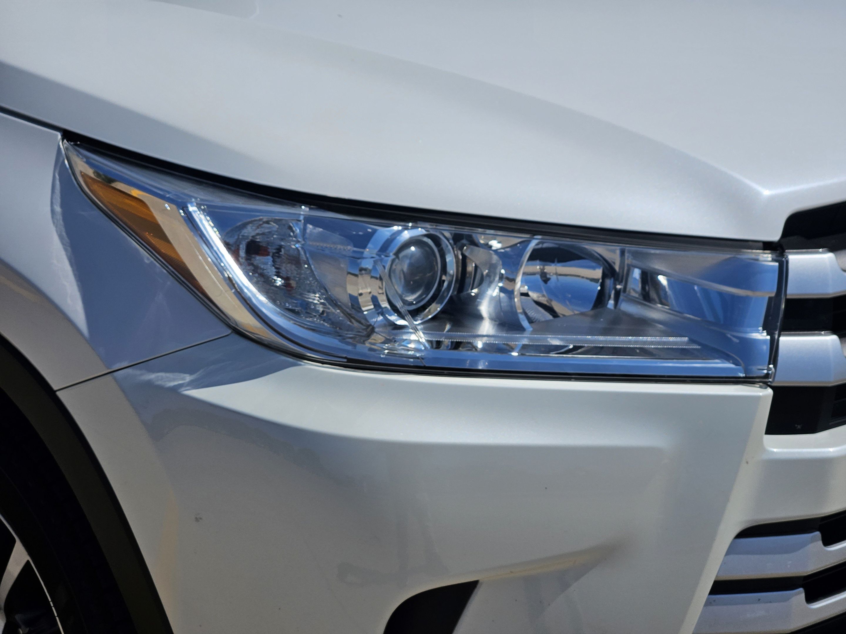 Used 2019 Toyota Highlander XLE FWD image 26
