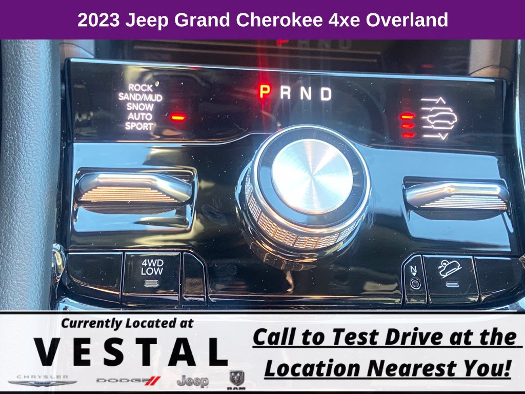New 2023 Jeep Grand Cherokee Overland AWD/4WD image 30