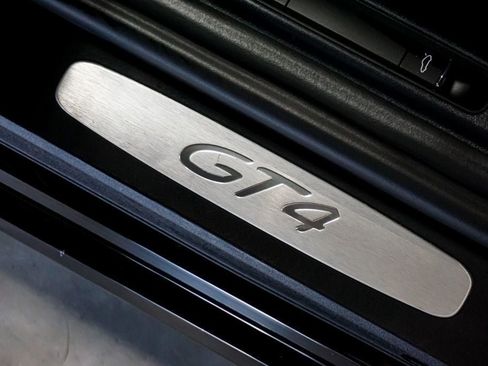 Used 2020 Porsche 718 Cayman GT4 RWD image 60
