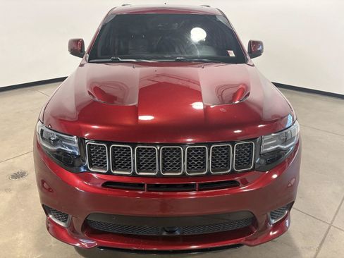 Used 2018 Jeep Grand Cherokee Trackhawk AWD/4WD image 4