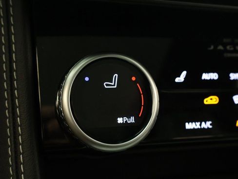 Used 2024 Jaguar F-PACE R-Dynamic S image 55