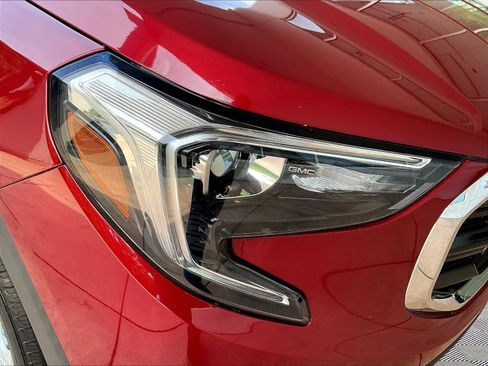 Used 2021 GMC Terrain SLE w/ Driver Convenience Package FWD image 29