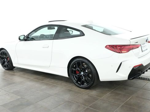 Used 2025 BMW 440i xDrive Coupe w/ Premium Package AWD/4WD image 3