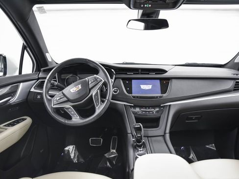 Used 2023 Cadillac XT5 Sportv image 25