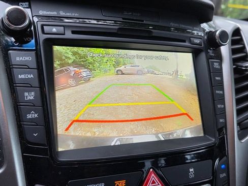 Used 2016 Hyundai Elantra GT w/ Option Group 03 FWD image 13