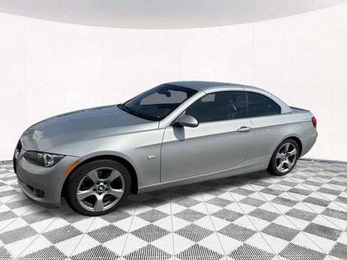 Used 2007 BMW 328i Convertible image 2